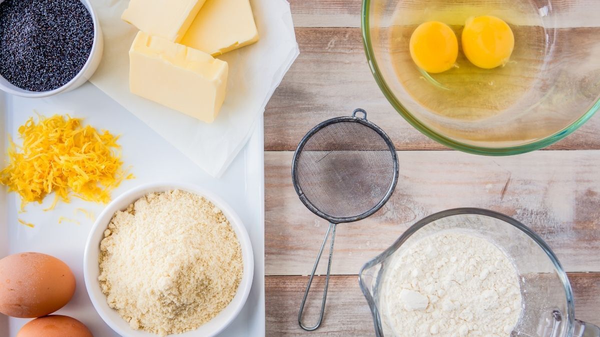 Ingredientes para elaborar un bizcocho de limón
