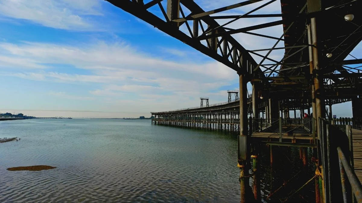 Muelle minero diseñado por los compañeros y alumnos de Eiffel en Huelva