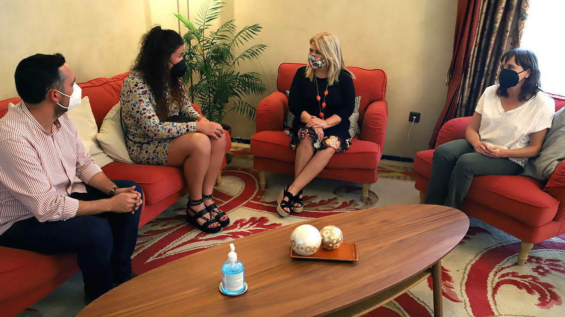 Laura Delgado junto a Mamen Sánchez