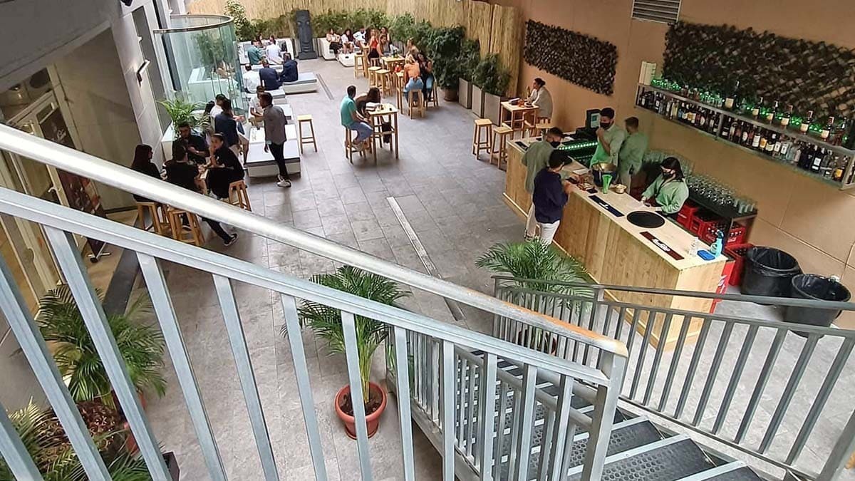 Terraza de Mahakala Jerez