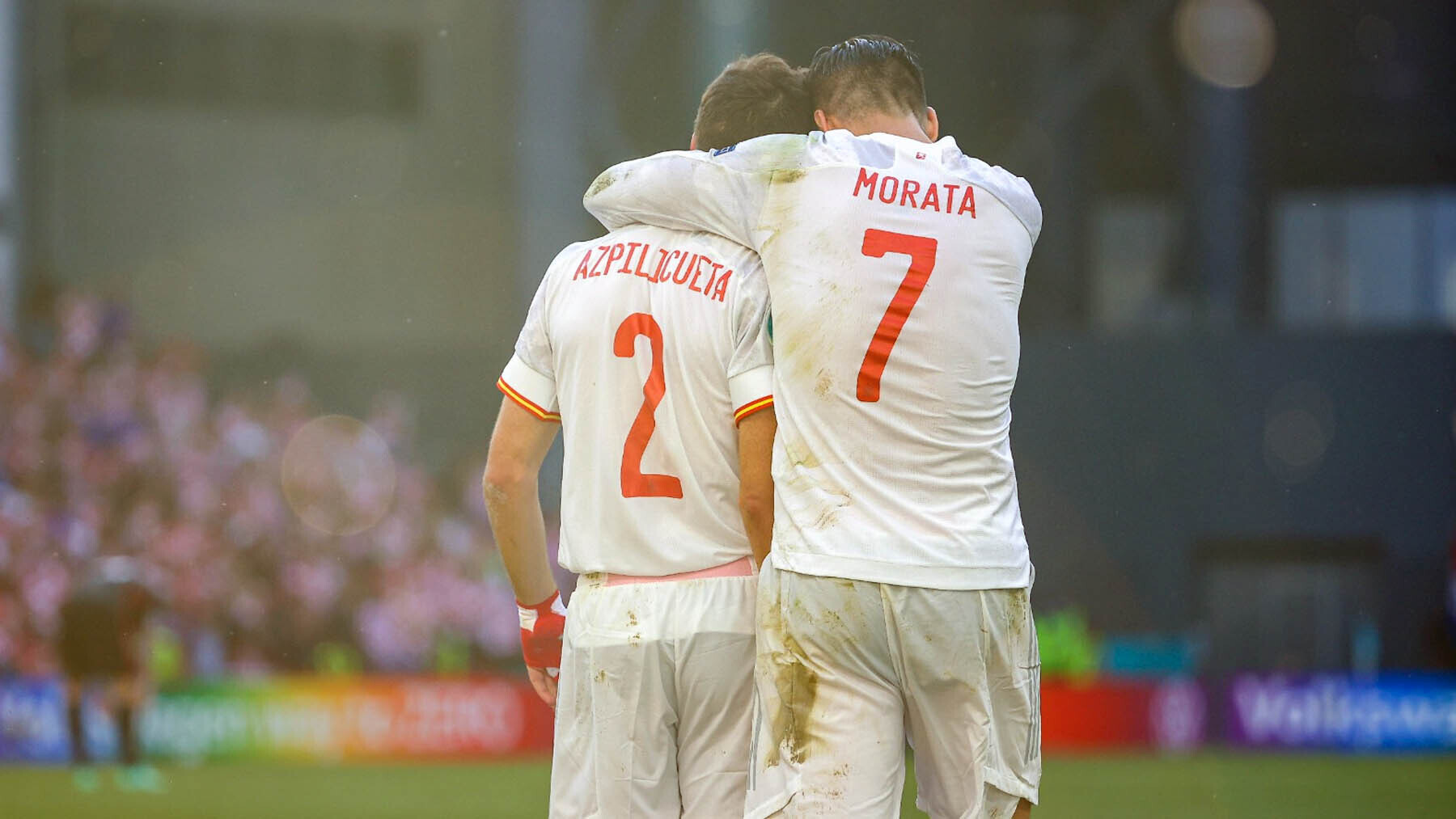 Álvaro Morata y Azpilicueta en el partido de Octavos de España ante Croacia en la Eurocopa