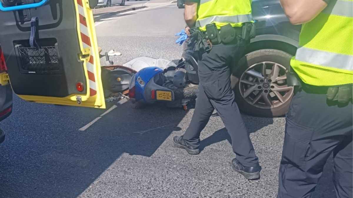 Madre e hija heridas tras ser arrolladas por un coche a la entrada de Área Sur en Jerez