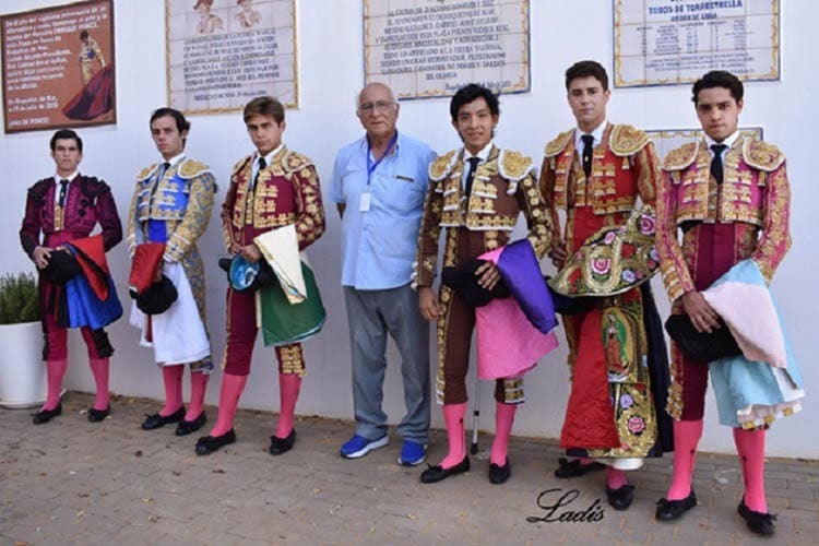 1 Los seis alumnos en Roquetas