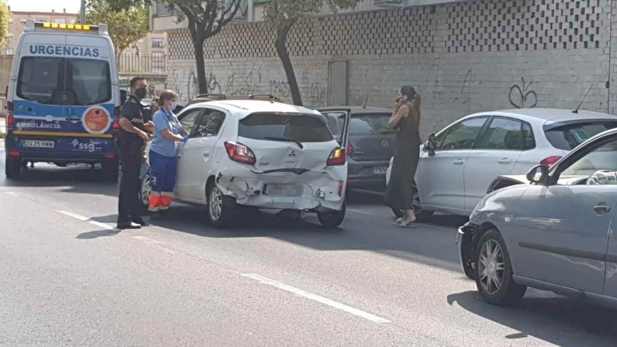 Tremenda colisión frente a un Sex Shop en Jerez provoca varios heridos 