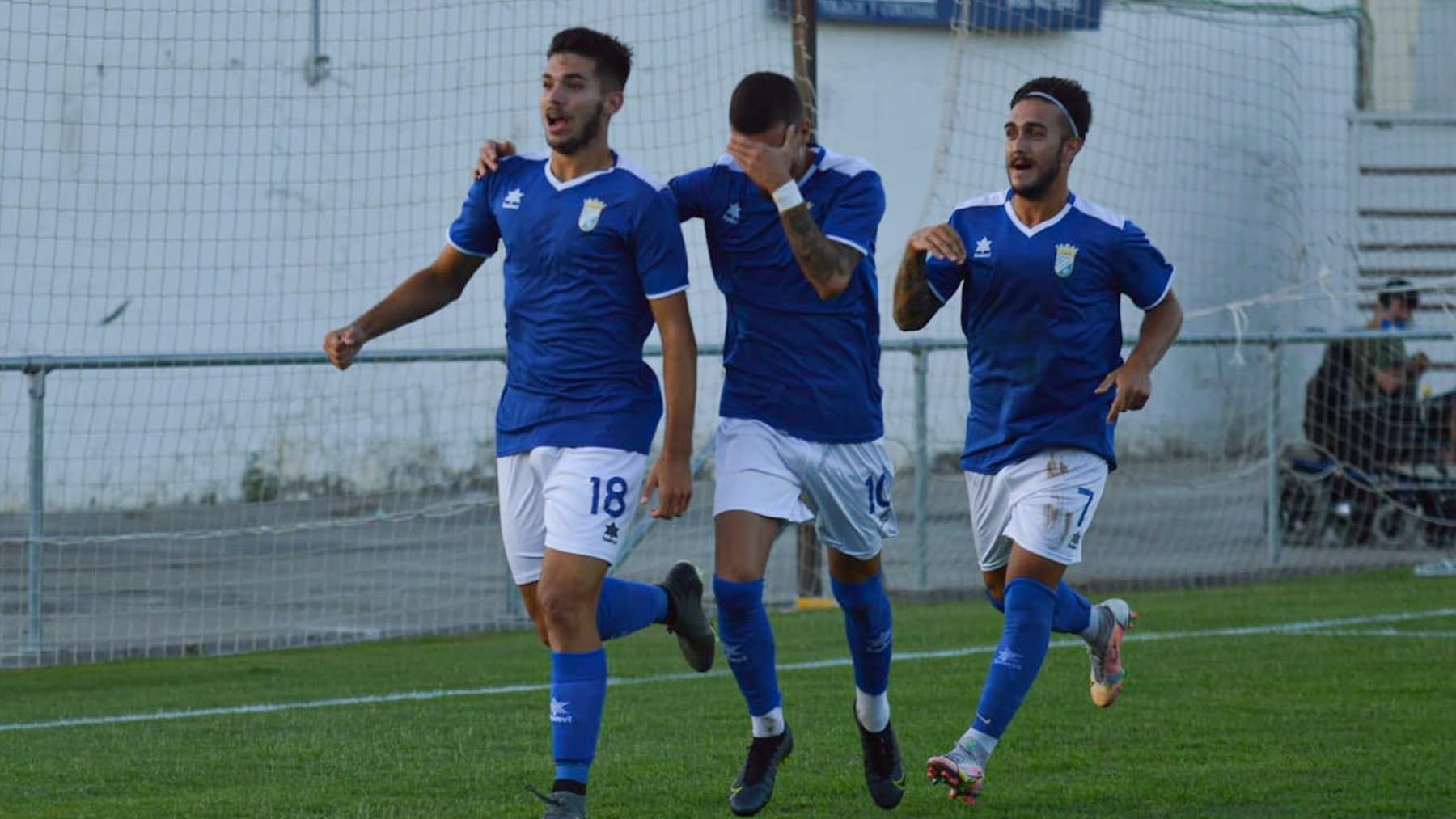 Jugadores del Xerez CD celebrando un gol