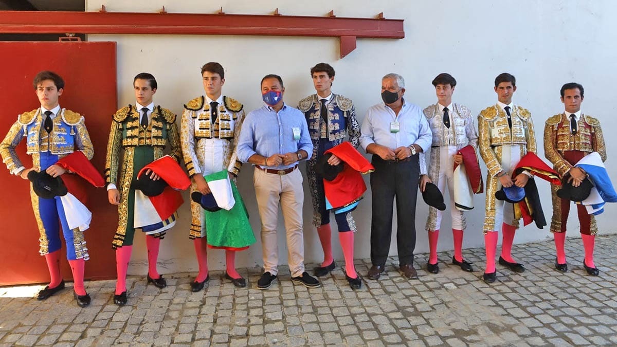 1 Los siete novilleros