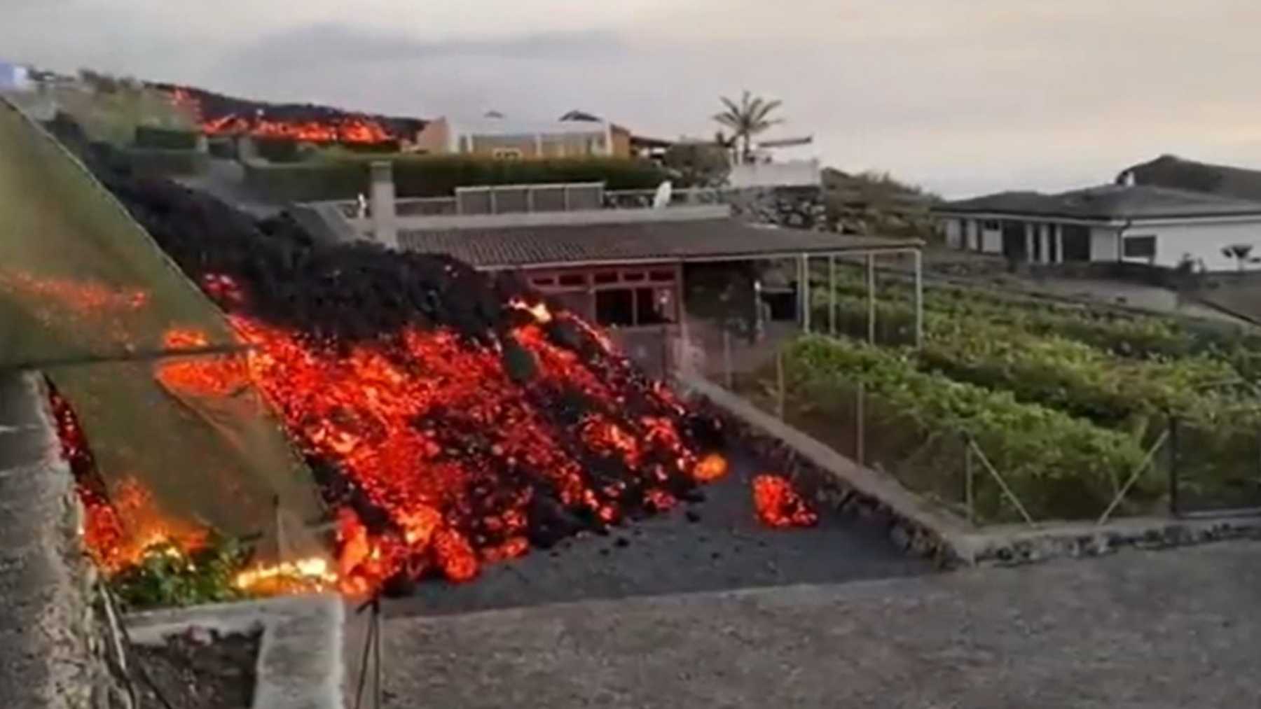 Erupción en La Palma: Más de 100 casas arrasadas por la lava