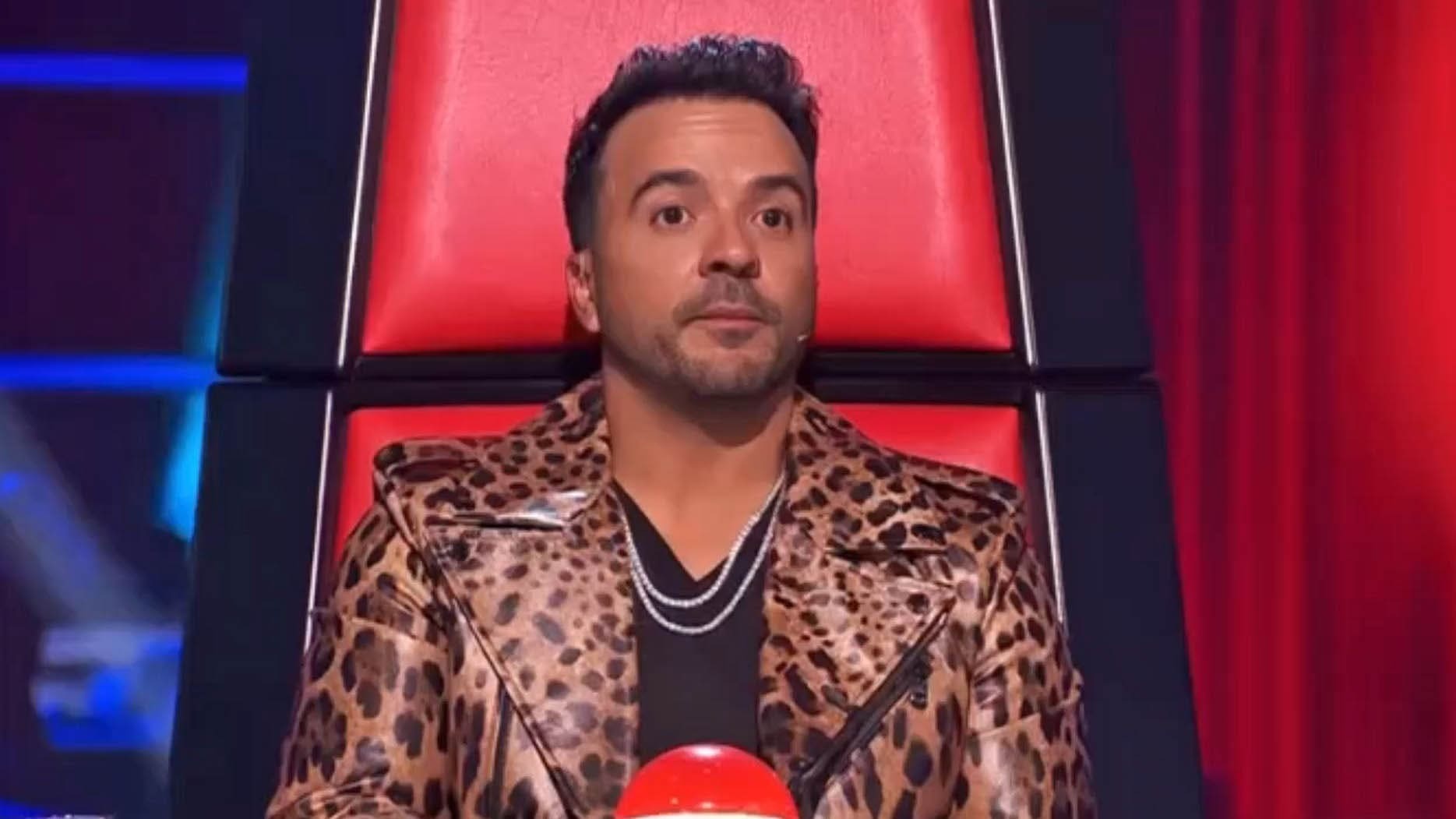 Piden a Luis Fonsi matrimonio en La Voz