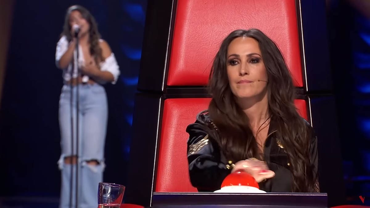 La jerezana Tomasa Peña hace pelear en La Voz a Alejandro Sanz y Malú con 'Cai' a lo Niña Pastori