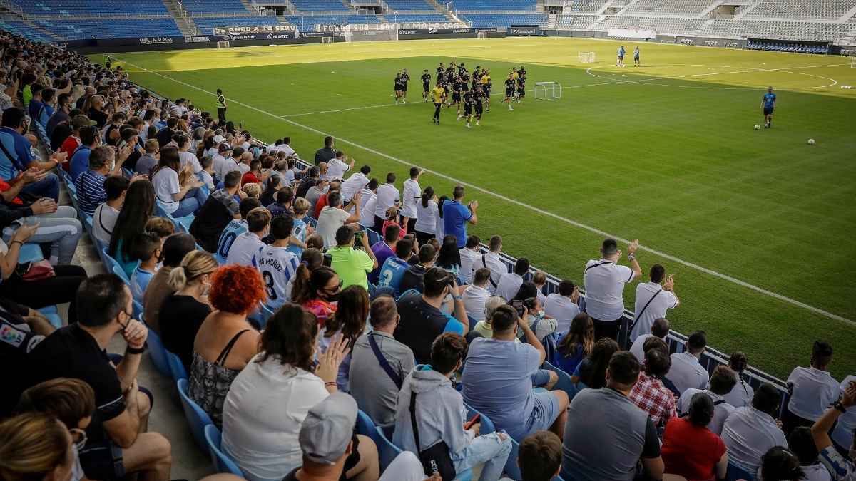 Entrenamiento puerta abierta Málaga CF