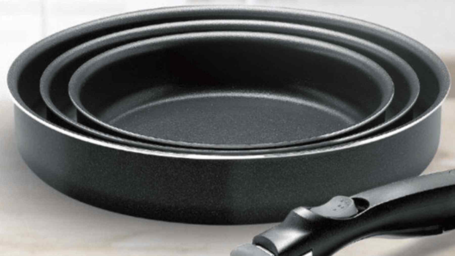 Aldi oferta un juego de sartenes que sirve para todo y ahorra espacio