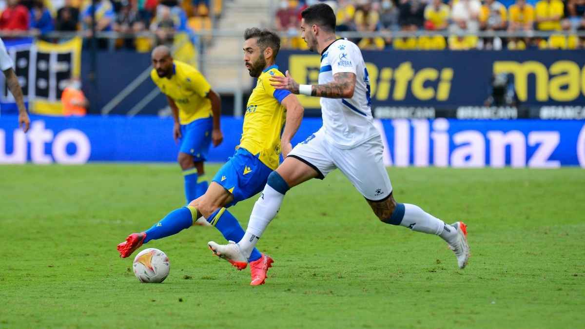 Alberto Perea, durante el encuentro ante el Deportivo Alavés