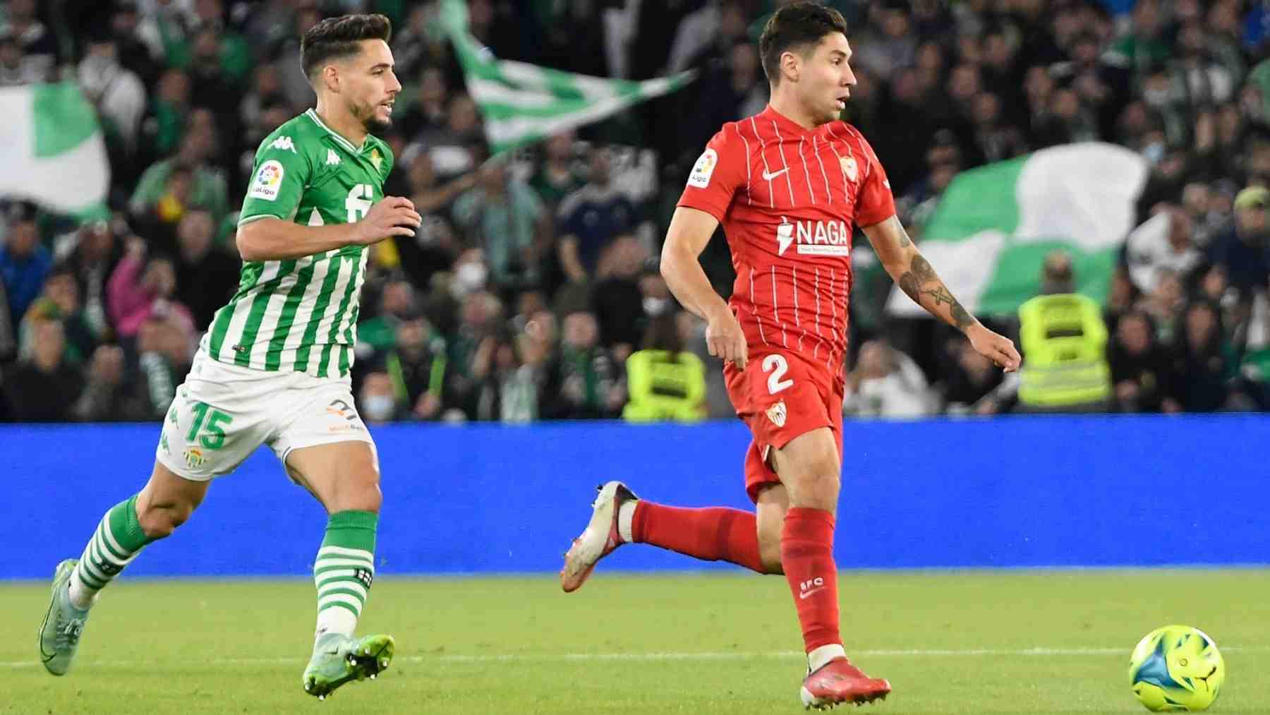 Real Betis Sevilla FC Montiel Alex Moreno