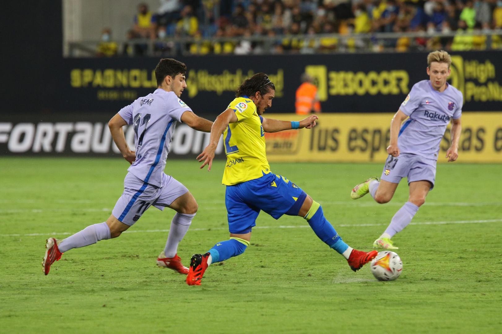 El Pacha Espino en el encuentro contra el FC Barcelona