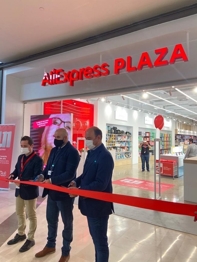 Aliexpress Plaza abre sus puertas en Lagoh <a  data-cke-saved-href='https://www.elmira.es/seccion/sevilla/' href='https://www.elmira.es/seccion/sevilla/'
                                       title='Sevilla' target='_blank'>Sevilla</a> con más de 1.000 productos