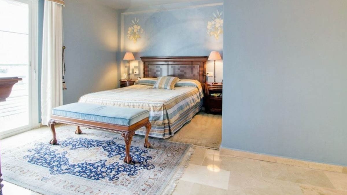 Los 2 unifamiliares de Málaga en venta con más patio y piscina    