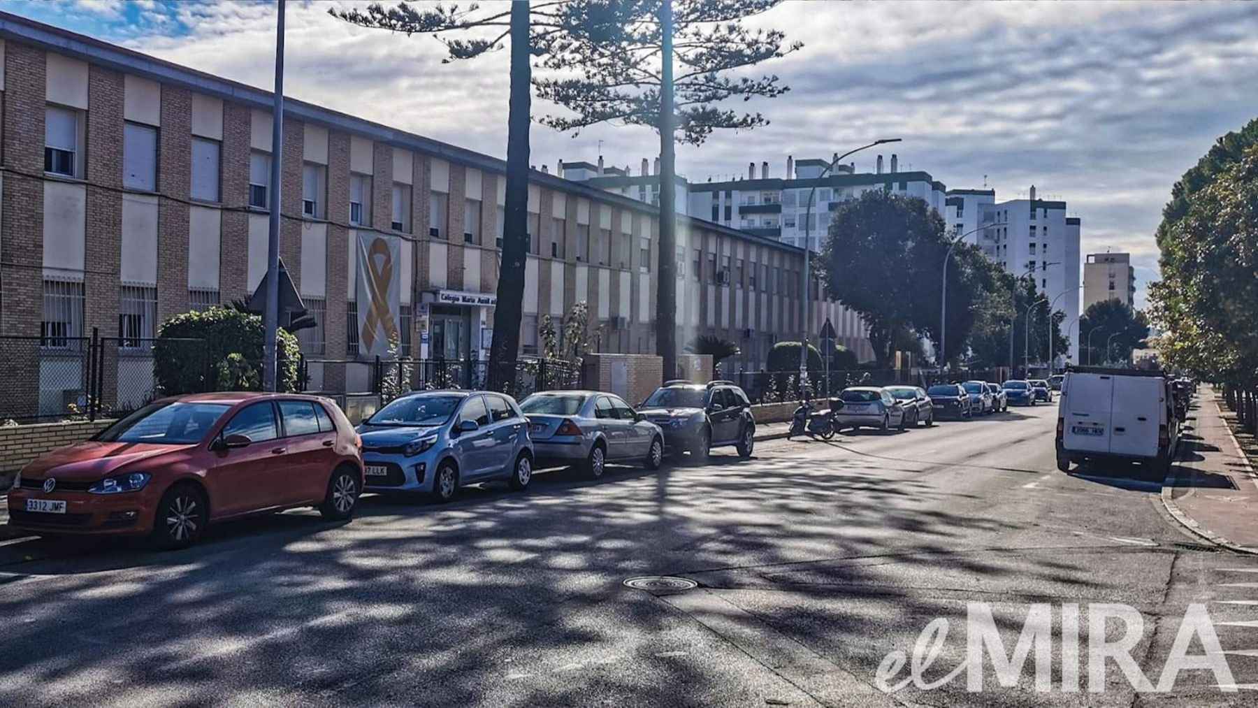 Voz de alerta en <a  data-cke-saved-href='https://www.elmira.es/seccion/jerez/' href='https://www.elmira.es/seccion/jerez/'
                                       title='Jerez' target='_blank'>Jerez</a>: un hombre merodea por los alrededores del Colegio María Auxiliadora