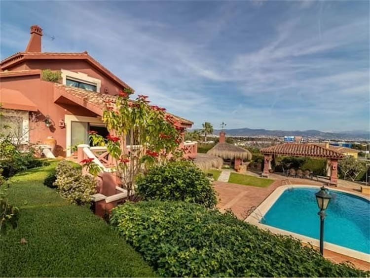El chalet más exclusivo y más grande en alquiler en Málaga: 5.000 Euros al mes