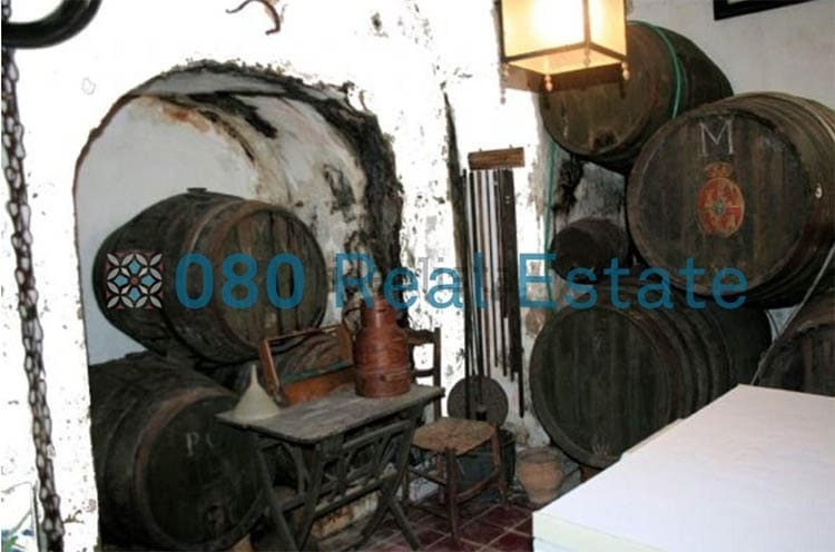 Bajan el precio 100.000 Euros de una casa señorial en venta en <a  data-cke-saved-href='https://www.elmira.es/seccion/jerez/' href='https://www.elmira.es/seccion/jerez/'
                                       title='Jerez' target='_blank'>Jerez</a> de la Frontera