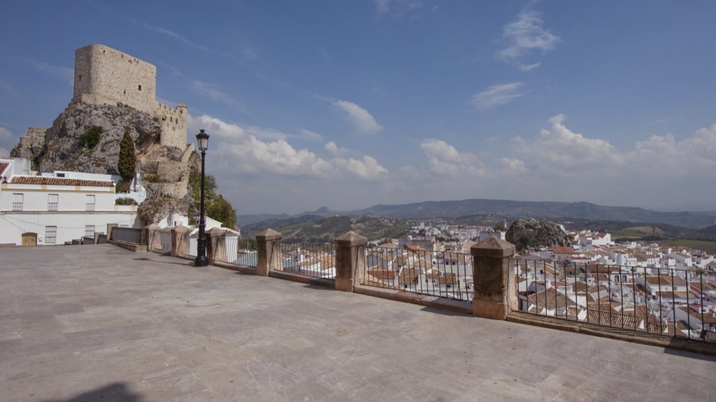 Qué ver en Olvera: descubre uno de los pueblos blancos más bonitos de Cádiz. Foto: Flickr.