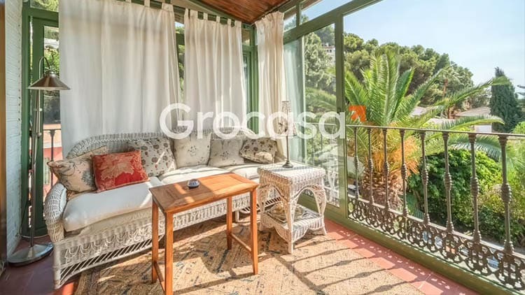 El chalet en venta con más habitaciones de Málaga es perfecto para disfrutar en familia: 377 metros cuadrados