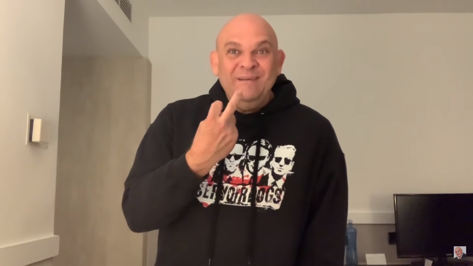 El Comandante Lara arrasa en YouTube con el mejor chiste para contar esta Navidad