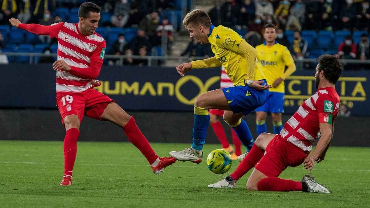 Iván Alejo completó un gran encuentro ante el conjunto de Robert Moreno