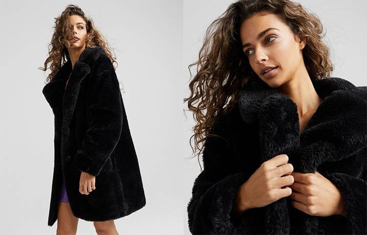 Abrigo efecto pelo de Bershka en color negro