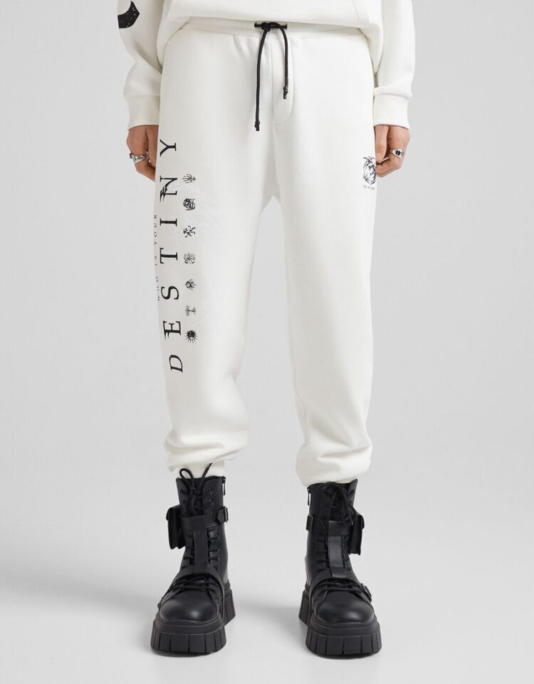 Bershka viste con la mejor serie a los amantes de Netflix: regalo perfecto para Navidad