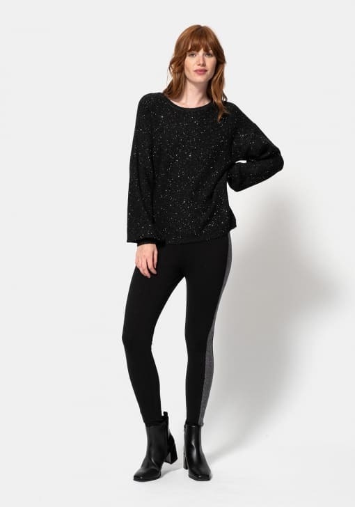 Carrefour hace frente a Zara y lanza prendas para ir top y brillantes a las comidas de Navidad: por sólo 18 Euros