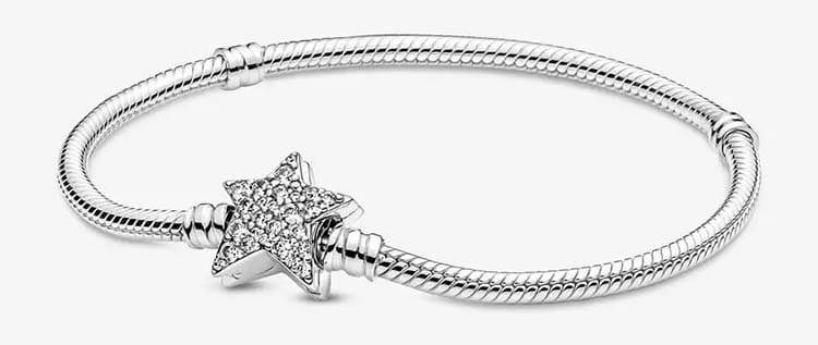 Pulsera Pandora Moments Cadena de Serpiente con cierre de Estrella Asimétrica