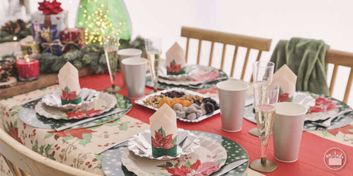 Mercadona viste la mesa de las comidas de Navidad para que no tengas que fregar al acabar