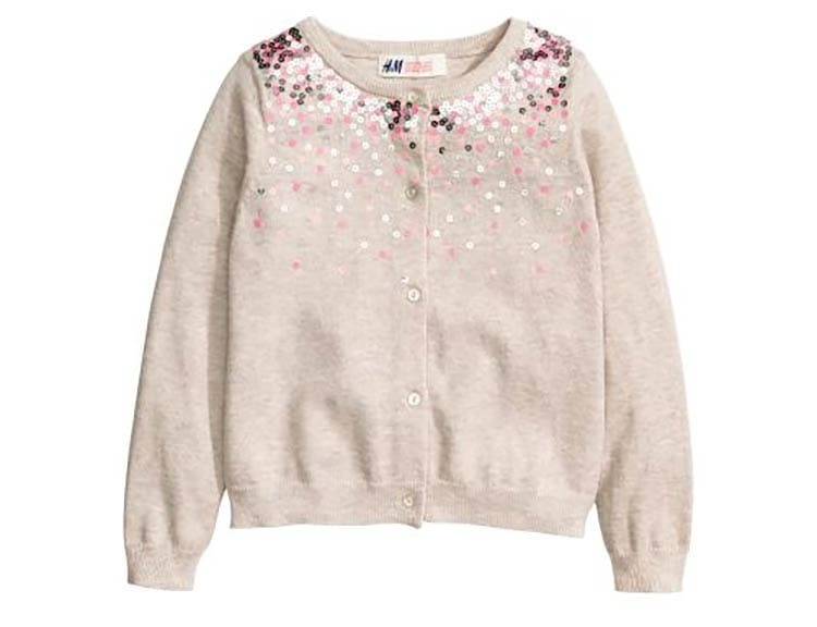 Cárdigan de niña vendido en el departamento infantil en tiendas H&M y online