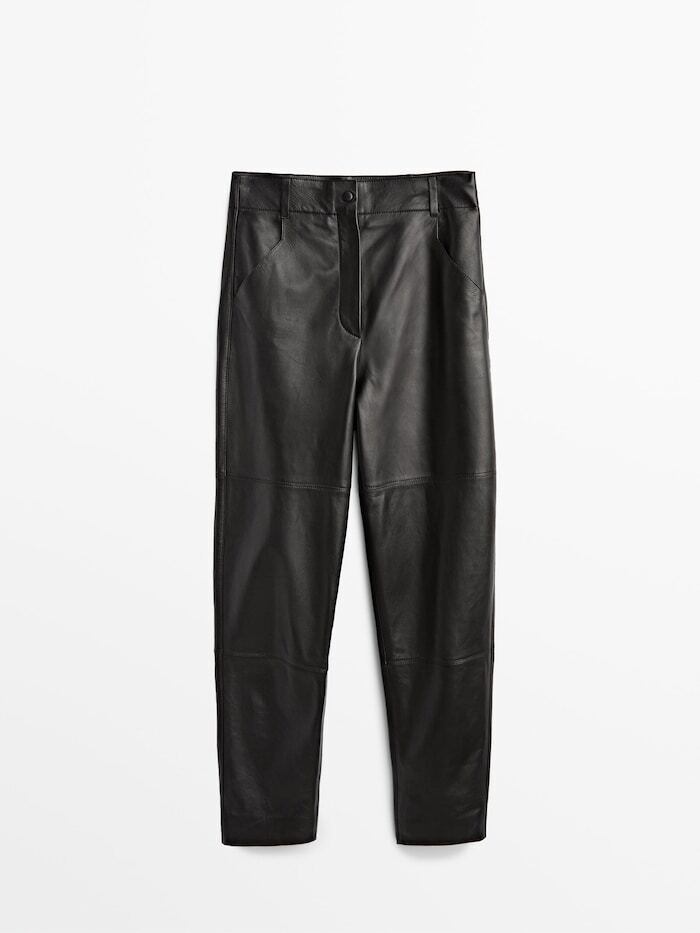 Massimo Dutti revienta la Navidad con prendas de piel que son signos de distinción y elegancia