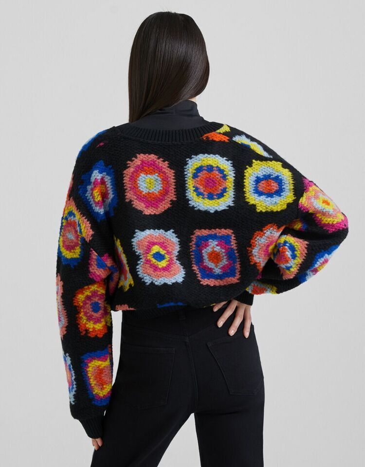 La nueva chaqueta de lana de Bershka es un arrebato a la moda: no deja indiferente