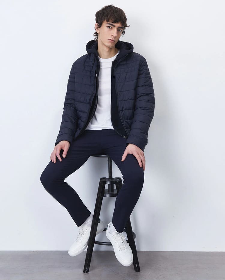 Una cazadora para hombre en Sfera está triunfando como regalo: ideal para ir arreglado o modo urbano