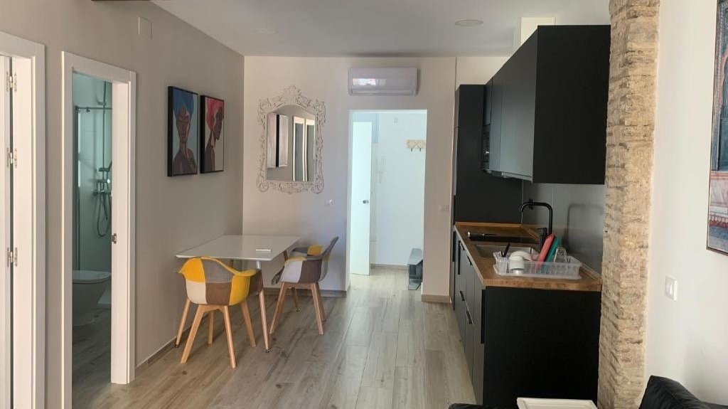 Los 5 mejores hoteles para dormir en el Barrio del Pópulo de Cádiz. Foto: Booking.