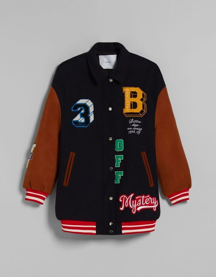 Bershka lanza un abrigo de beisbol que puso de moda Lady Di y ahora llevan las estrellas de Hollywood