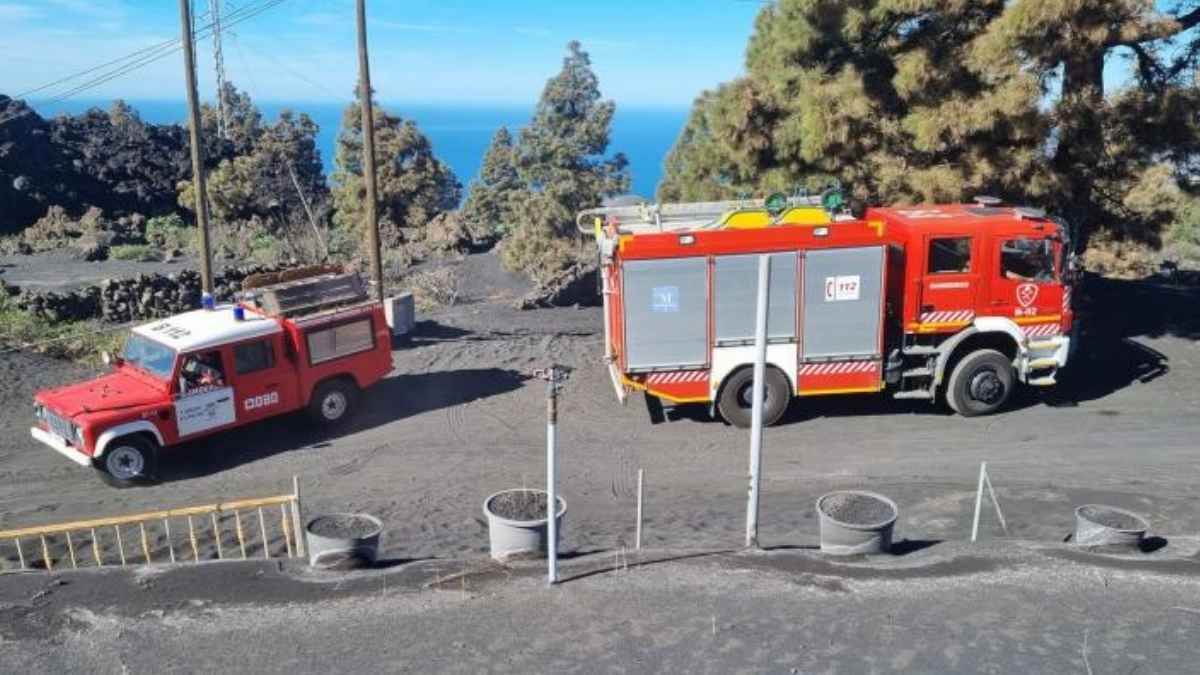 El Consorcio de Bomberos de Málaga manda su tercer equipo a La Palma