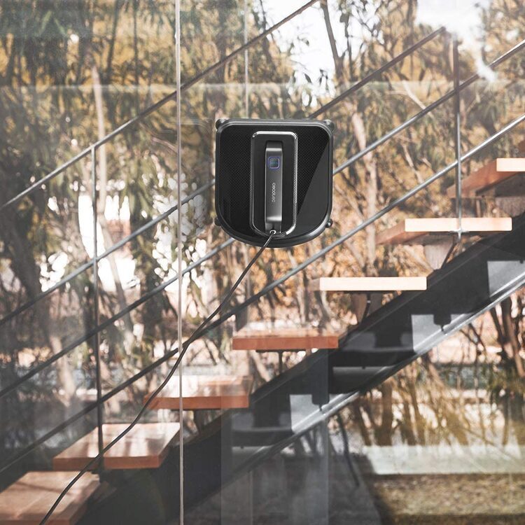 El robot limpiacristales que arrasa en Amazon limpia y seca a la vez: precio reducido