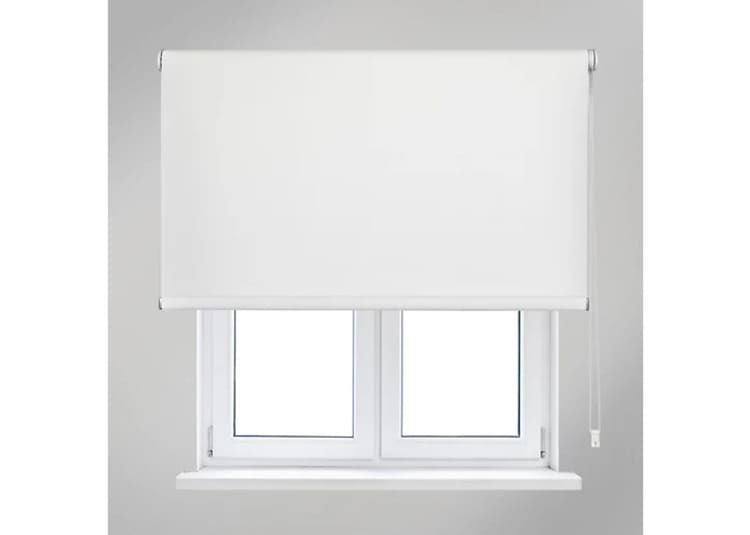 Los estores opacos siguen arrasando en Leroy Merlin: frenan al frío y la luz