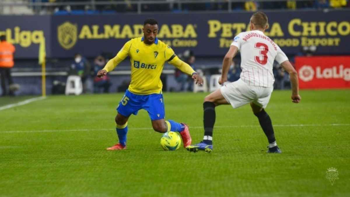 Carlos Akapo jugará la Copa África con Guinea Ecuatorial