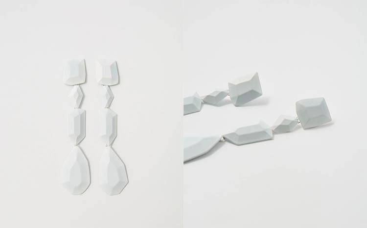 Pendientes formas blanco