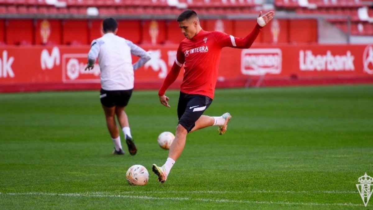 Uros Djurdjevic suena como posible refuerzo ofensivo del Cádiz CF