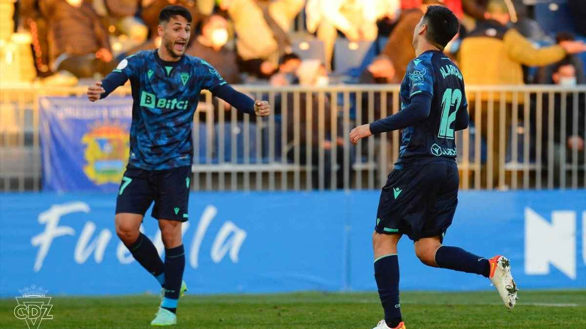 Un gol de Tomás Alarcón metió al Cádiz CF en octavos de Copa del Rey