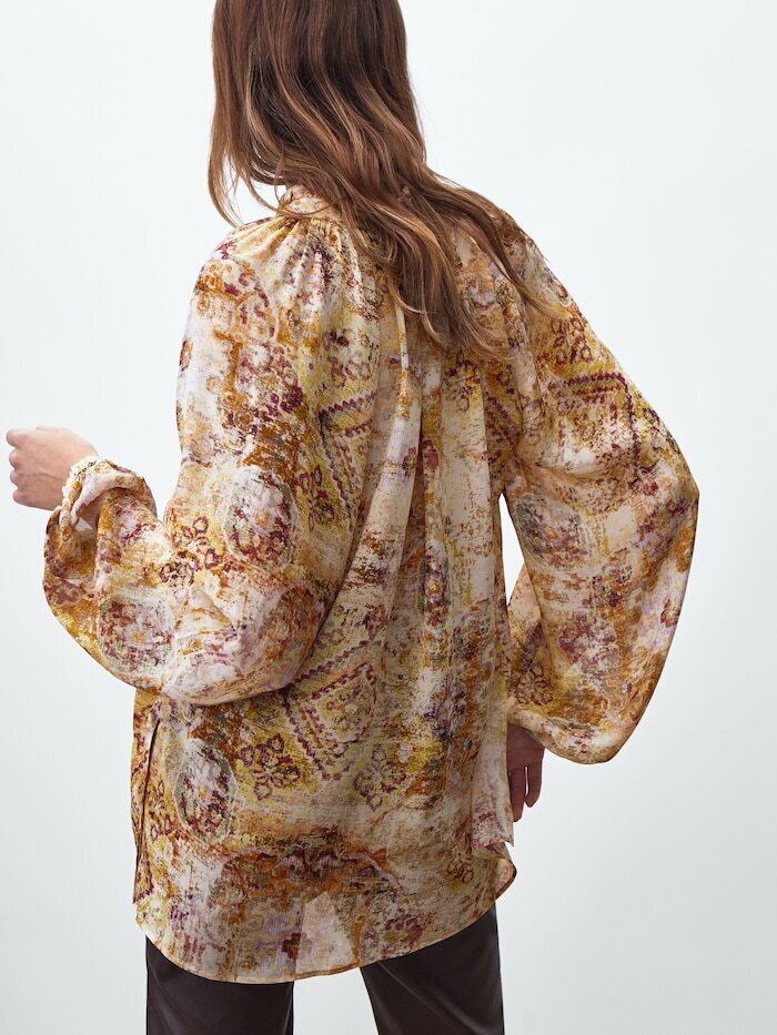 Estas son las 5 camisas y blusas más deseadas de Massimo Dutti en rebajas por menos de 30 Euros