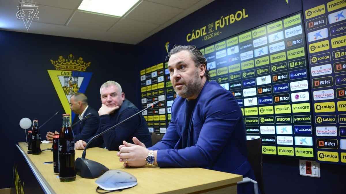 Sergio González, junto a Manuel Vizcaíno y Jorge Cordero