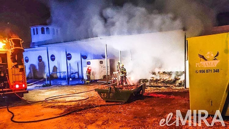 Un pirómano anda desatado por Jerez de la Frontera provocando el caos
