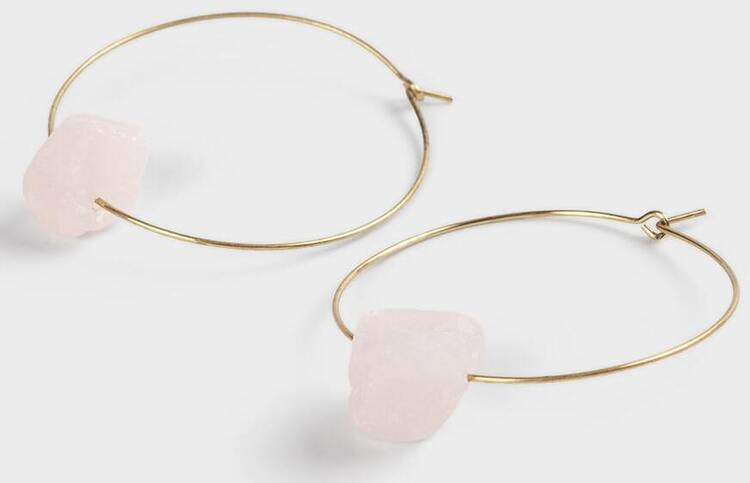 Estos 4 pendientes de Oysho son perfectos para salir de fiesta y no están en El Corte Inglés