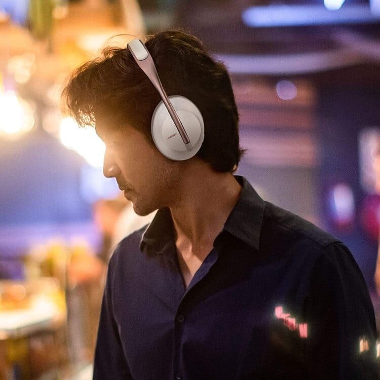 El mejor regalo para quienes no aguantan los auriculares pequeños lo tiene Amazon: Bose y Sony